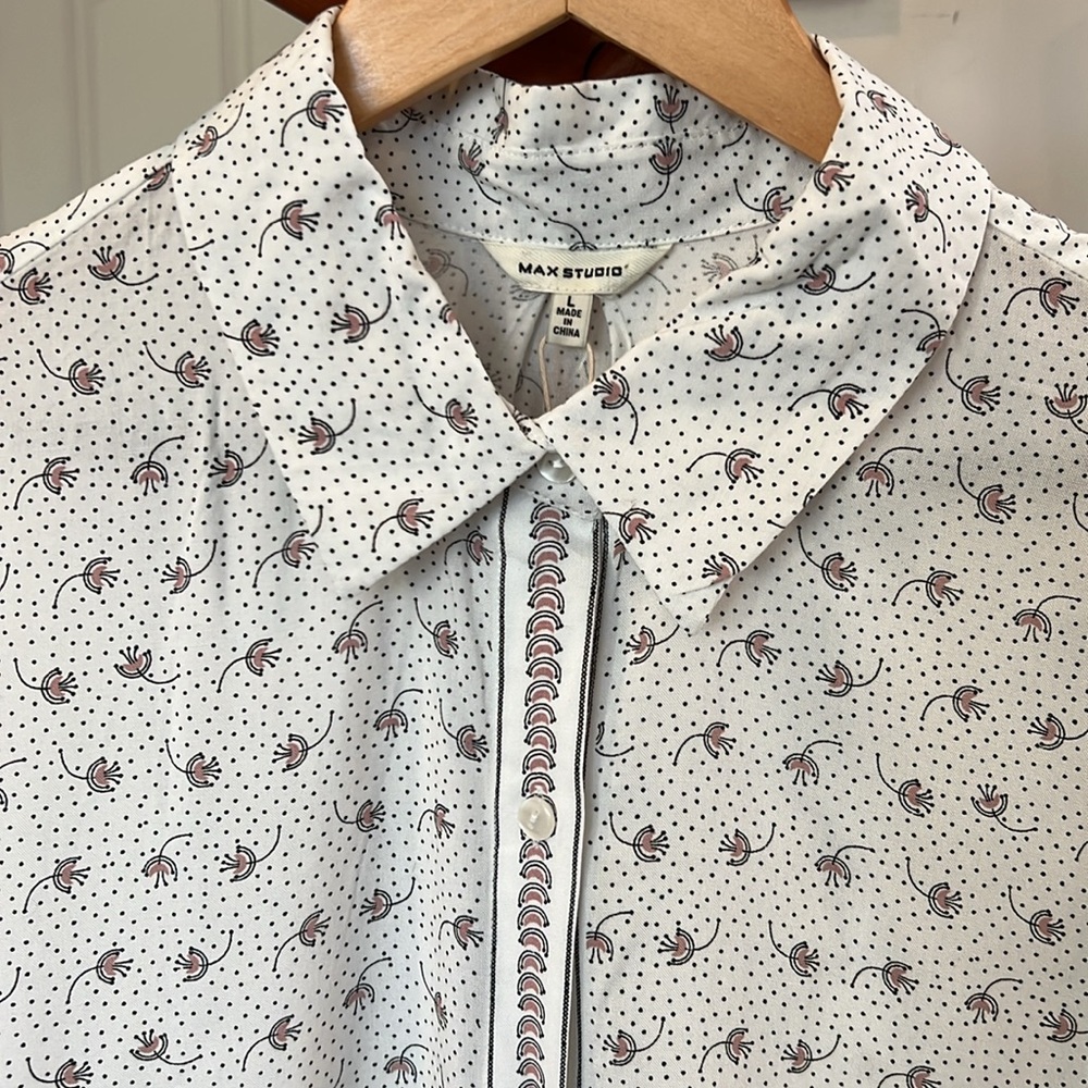 Max Studio printed shirt size L